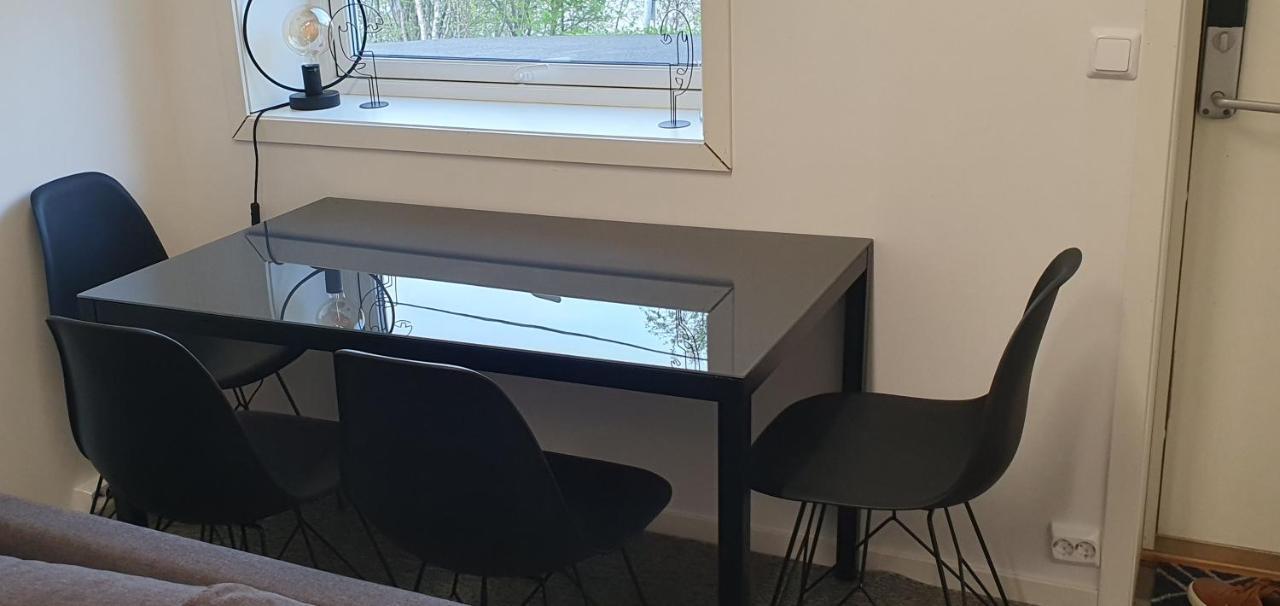 Tromsoapartment Silent Area With View I Have Warm Caravan For Rent Same Place, 4 People Tromsø