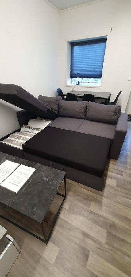 Tromsoapartment Silent Area With View I Have Warm Caravan For Rent Same Place, 4 People Apartamento Tromsø