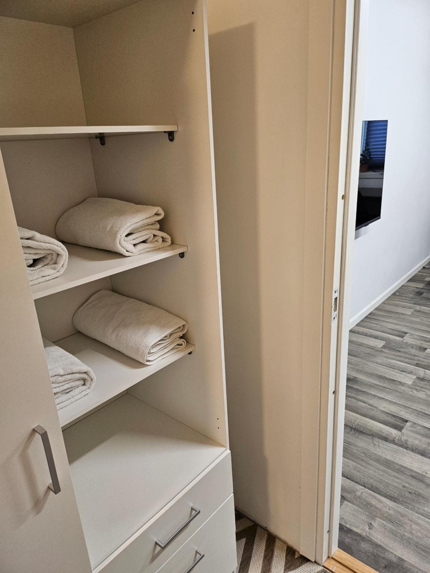 Apartamento Tromsoapartment Silent Area With View I Have Warm Caravan For Rent Same Place, 4 People *
