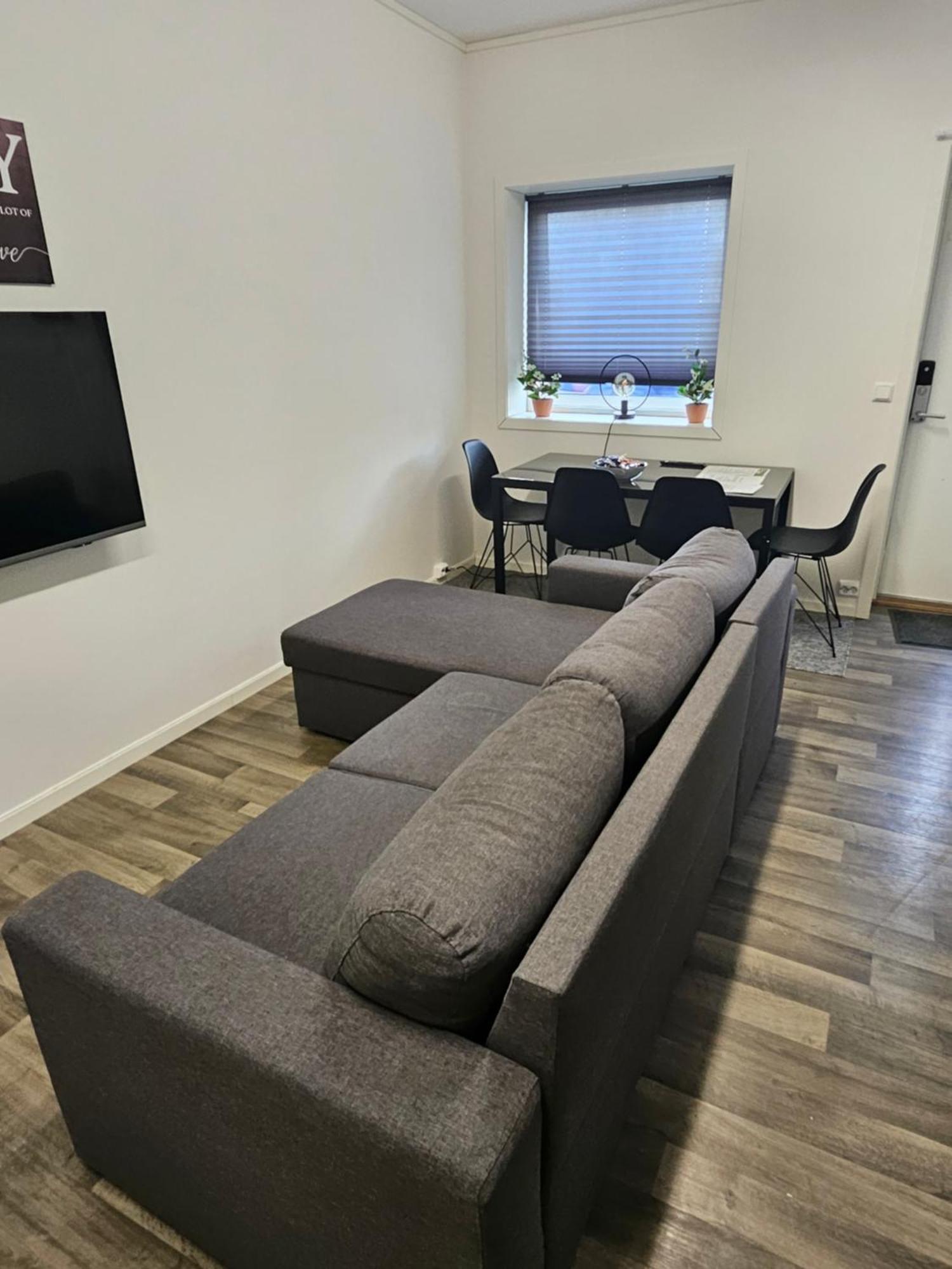 Tromsoapartment Silent Area With View I Have Warm Caravan For Rent Same Place, 4 People Tromsø