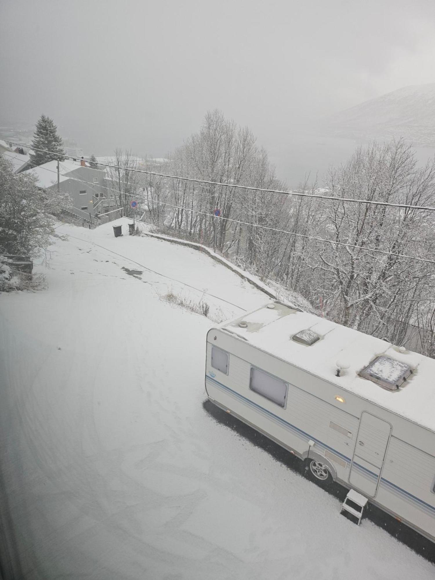 Apartamento Tromsoapartment Silent Area With View I Have Warm Caravan For Rent Same Place, 4 People *